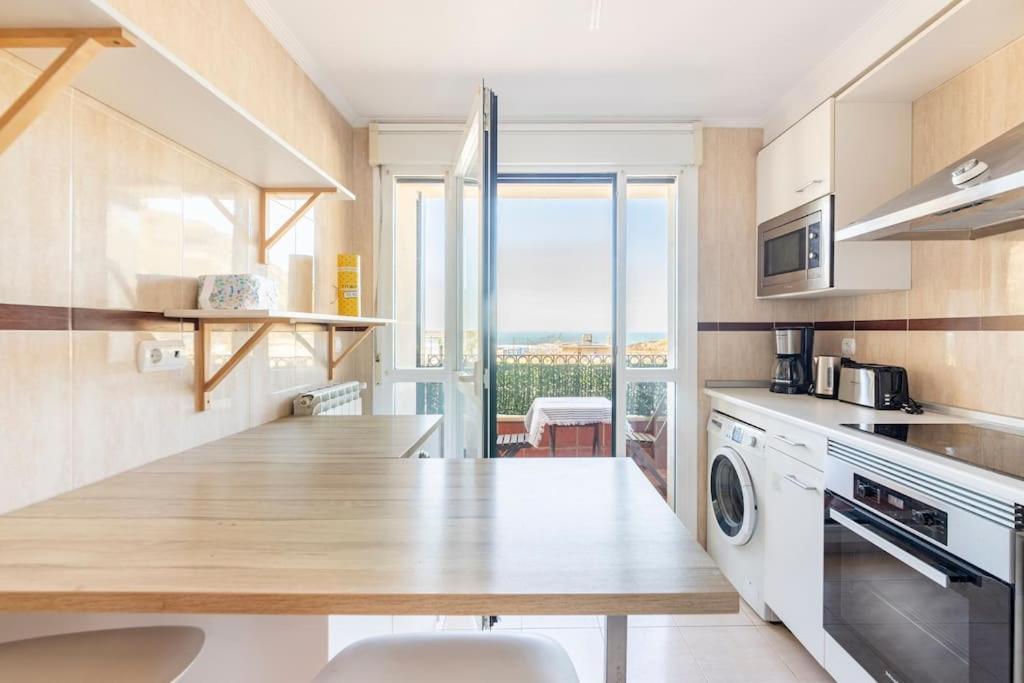 Playa, Rio Y Monte En 1ª Linea Apartment *